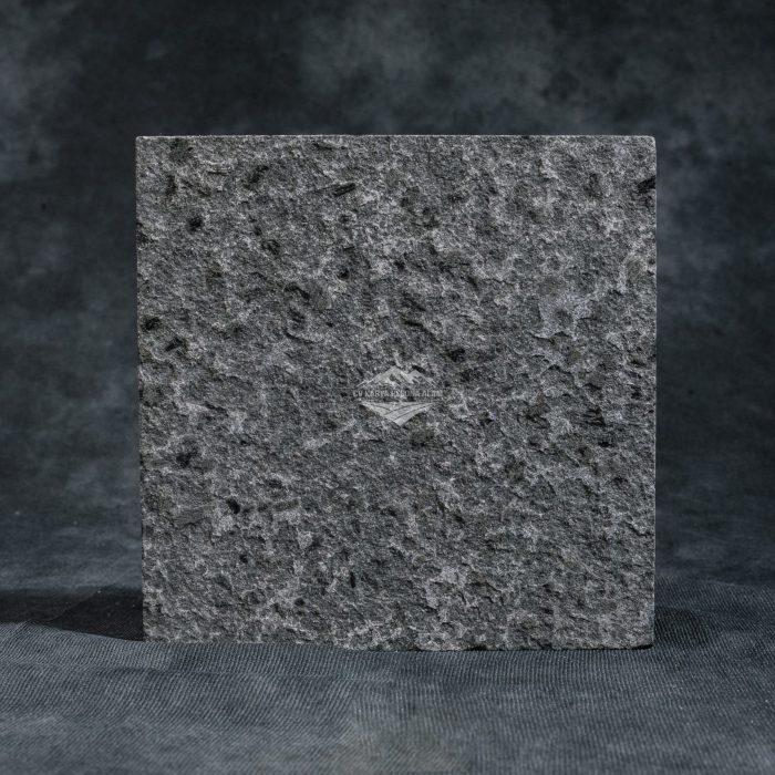 Andesite Stone brush hammer (dry)